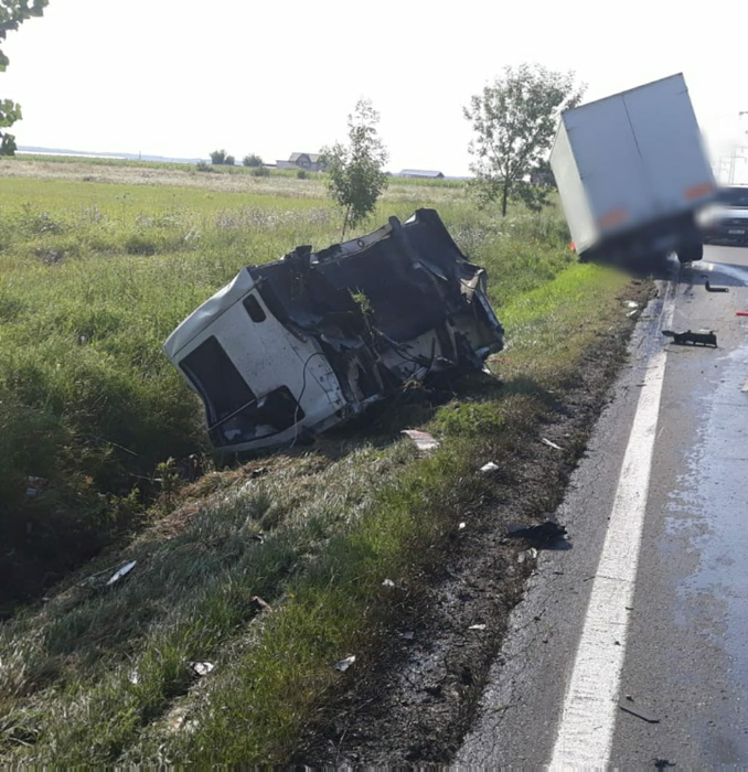 Accident grav în județul Dâmbovița. Patru persoane au murit, a cincea este rănită grav | Foto + Video