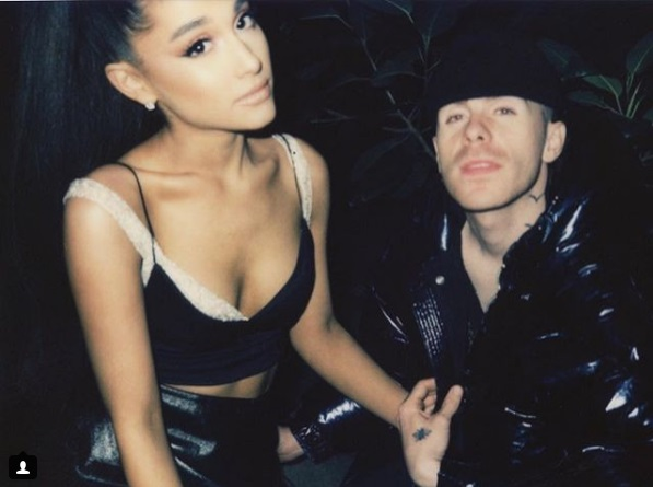 Ariana Grande s-a logodit! Cine este actorul cunoscut care a cerut-o de sotie la nici o lună de când și-au început relația