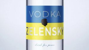 Omagiu adus președintelui Ucrainei! S-a lansat votca Zelenski. Incredibil cât costă o sticlă