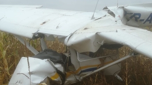 VIDEO. Un avion ușor s-a prăbușit la Topoloveni. Primele imagini de la fața locului