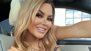 Carmen de la Sălciua a dat cărţile pe faţă! Ce spune artista despre scandalul cu fosta soţie a actualului său iubit: "Eu nu am destrămat nicio căsnicie"