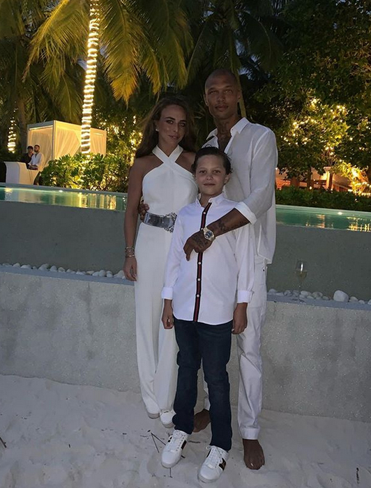 Jeremy Meeks și logodnica lui, Chloe Green, alături de fiul actorului