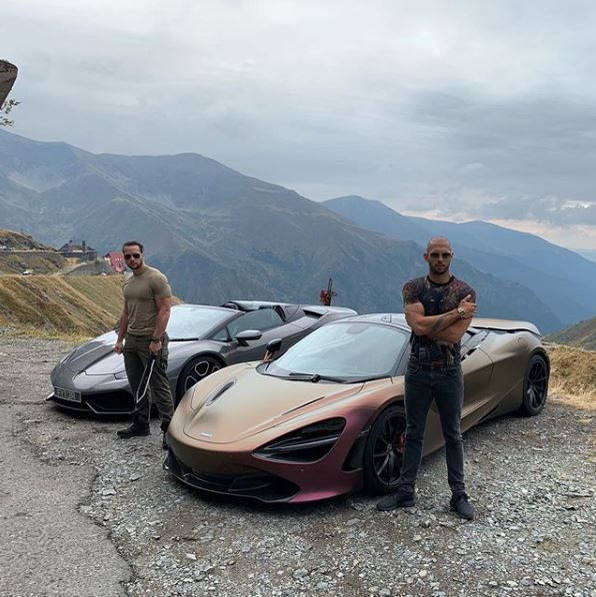 “Fostul cumnat” al Biancăi Drăgușanu, filmat în timp ce conduce cu peste 270 km/h pe A3. Cu ce bolid a înregistrat această performanță