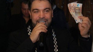 FLORIN SALAM nu a mai rezistat! Ce decizie a luat manelistul la o săptămână de când şi-a îngropat tatăl