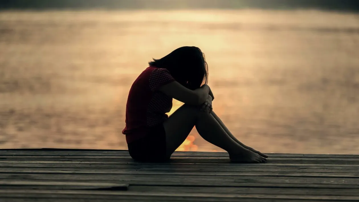 De ce ne dorim o transformare radicală după o pierdere? Psihologia din spatele „makeover”-ului în perioada de doliu