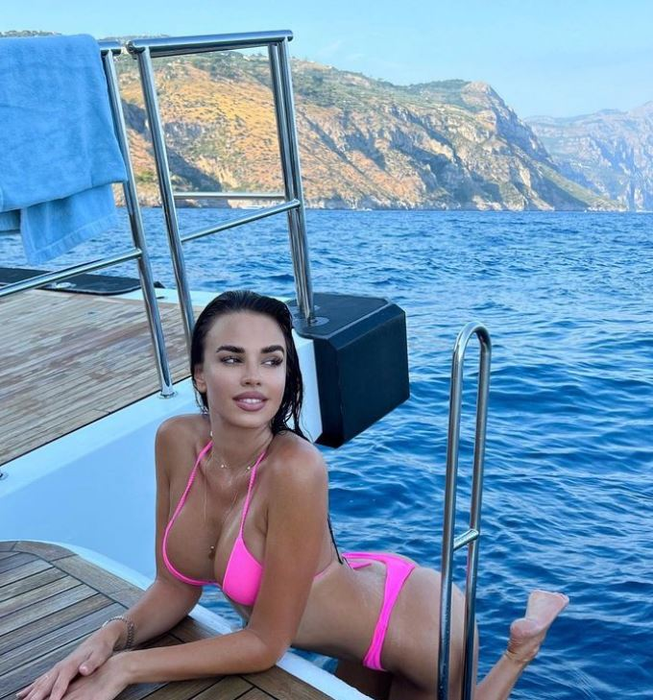 Ivana Knoll a rupt tăcerea! Ce mesaje a primit de la fotbaliști pe durata Cupei Mondiale din Qatar | GALERIE FOTO