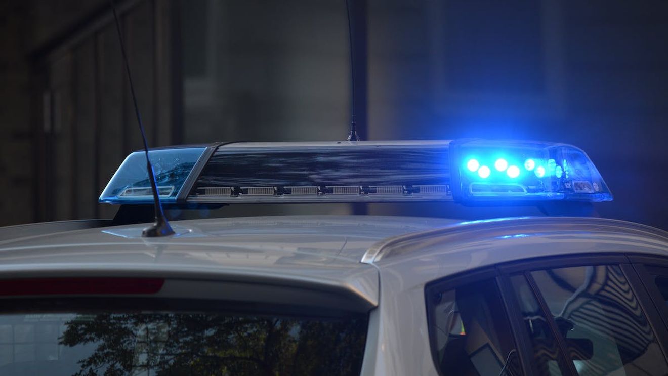 Situație ireală în Pitești! Motivul pentru care un tânăr de 20 de ani a băgat în comă un polițist local