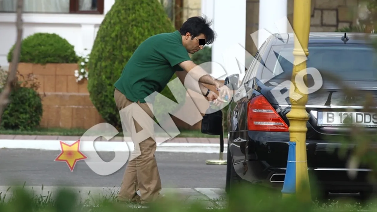 O noua competitie pe litoral: cine este cel mai mare in Mertan din parcare? A masurat masina cu ruleta!