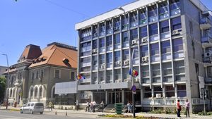 Primăria Bacău și consilierii locali ar putea intra în izolare.  Care este starea de sănătate a angajaților