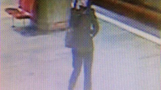 Ce a făcut criminala de la metrou, la scurt timp după ce a  împins-o pe tânăra de 25 de ani!