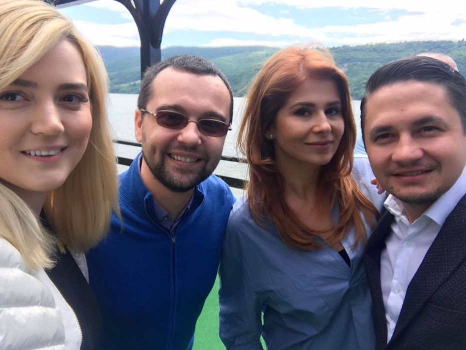 O milionară sexy, favorită pentru funcţia de ministru al Tineretului şi Sportului, după ce Marius Dunca a demisionat. Cine este bruneta de 31 de ani