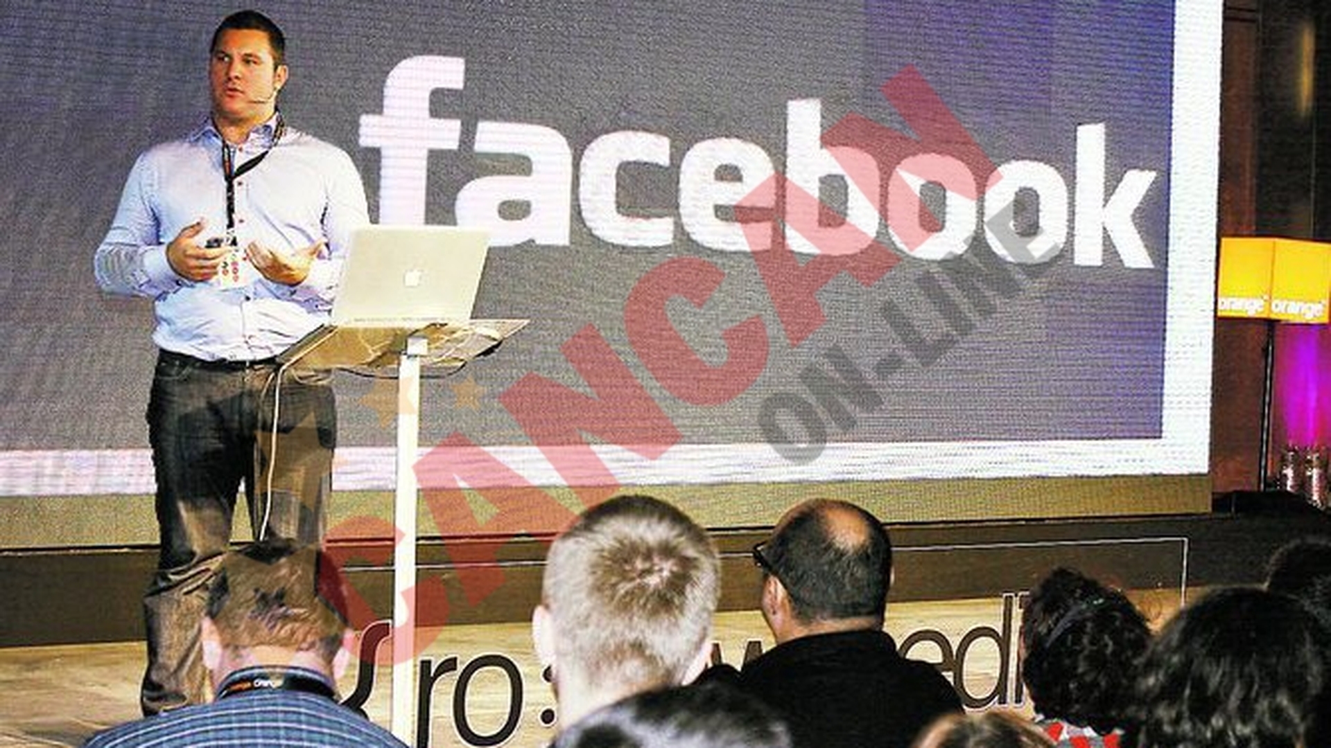 Ne-a adus facebook-ul la Bucuresti