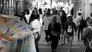 Schimbări importante pentru acești români, începând cu ianuarie 2024. Se elimină ajutoarele și voucherele