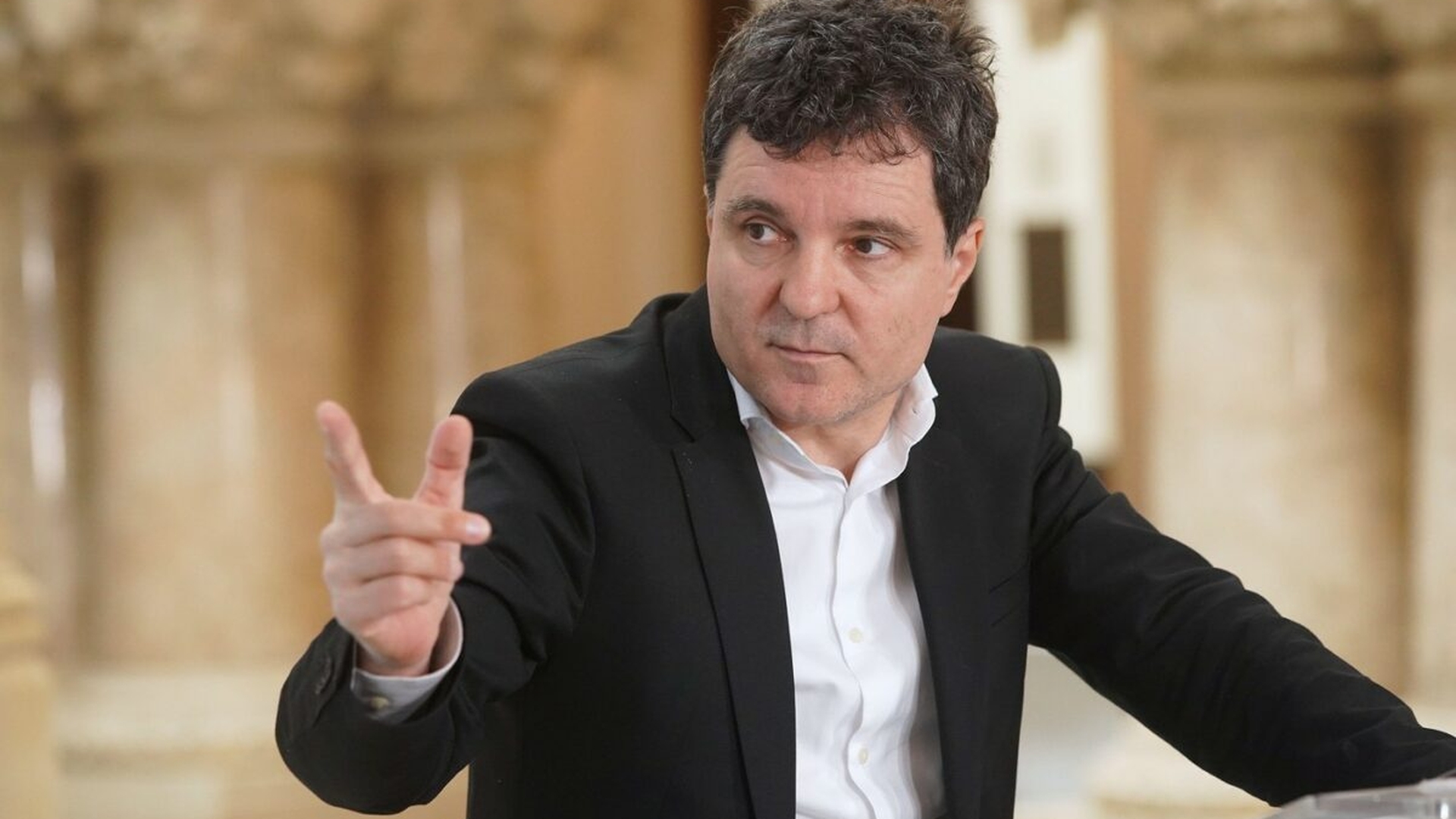 Ea este femeia pe care Nicușor Dan a propus-o pentru postul de premier! Cu ce se ocupă în prezent