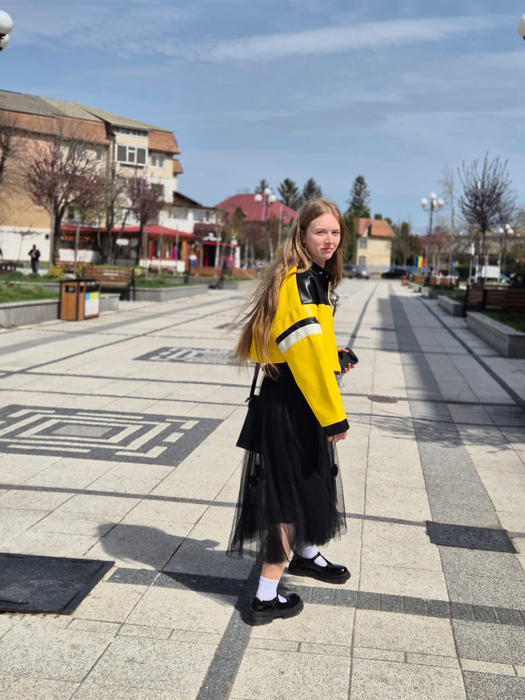 Apropiații spun că Andreea a fost de mai multe ori plecată în excursii cu măicuțele și preotul călugăr