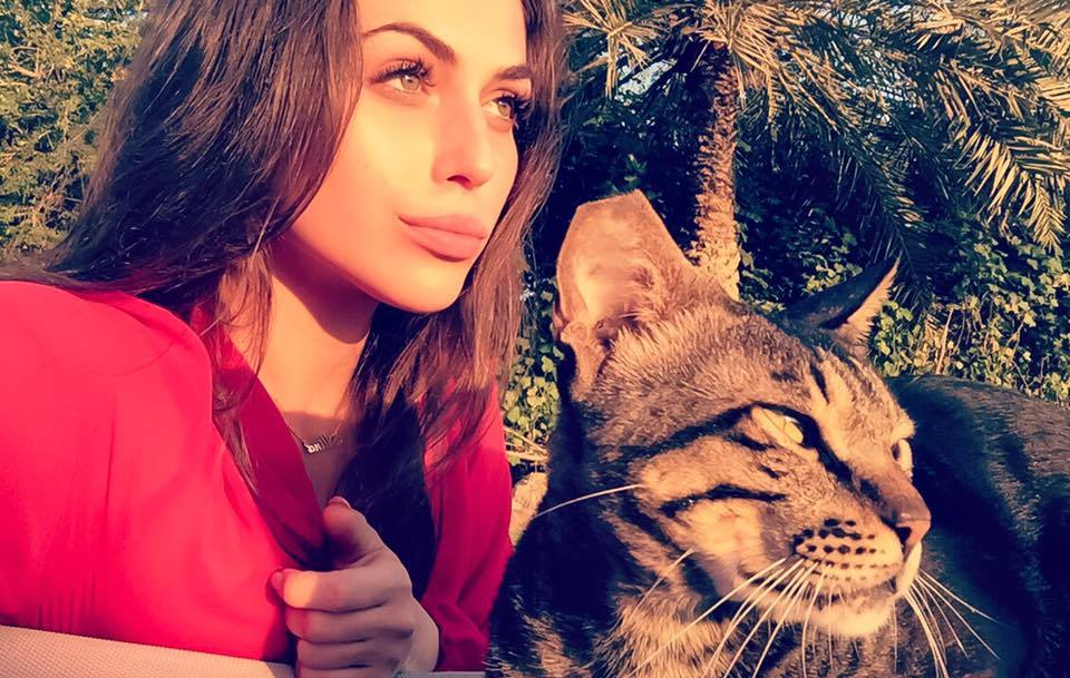 ”Prinţesa gresiei şi faianţei”  duce la Dubai viaţă ca în Rai!