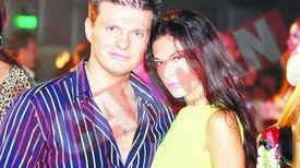 Roxana Ungureanu a maturat pe jos cu Ramona Gabor