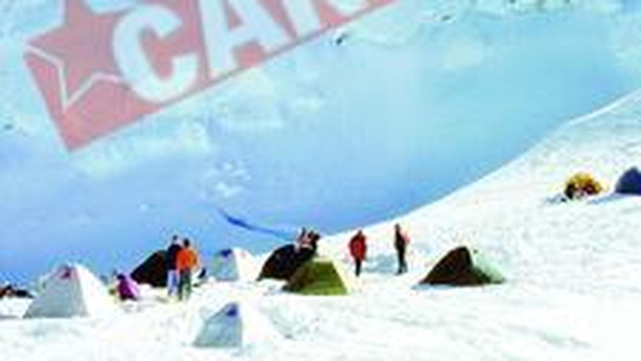 Mama si fiica vor sa cucereasca un varf din Himalaya