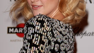 Kate Hudson e geloasa pe Madonna