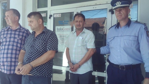 ULTIMA ORĂ: Escrocul de la bancă a fost prins! Cine îl ajuta să dea ţepe în Chişineu Criş