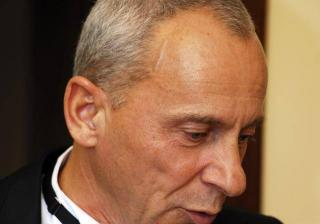 Bela Urasi a fost acuzat de soție că este violent