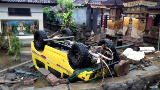 MAE anunță că până în prezent nu sunt români printre victimele valului tsunami din Indonezia