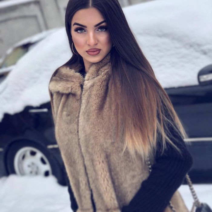 Imagini bombă cu nepoata Regelui Cioabă, făcute publice. Cum arată Andreea „Prințesa Sibiului”