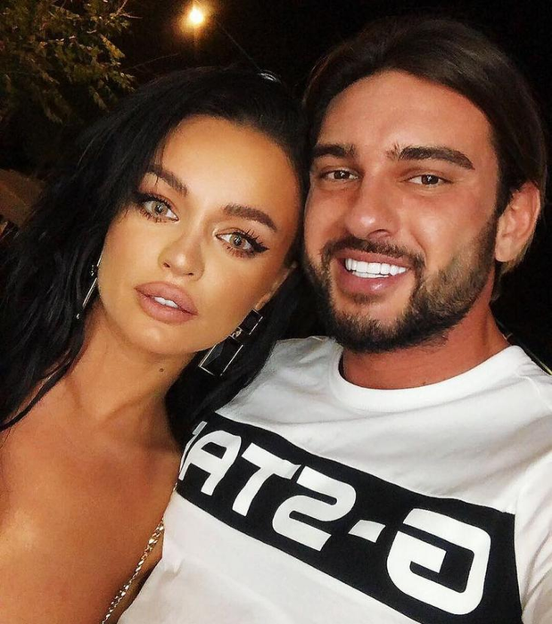 Dorian Popa și iubita lui, emoții mari în ziua de Crăciun! Anunțul făcut pe Instagram