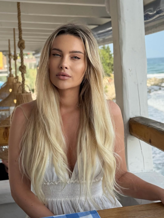 Oana Monea, acuzată că își editează pozele: „Ești plină de filtre”. Cum a reacționat fosta ispită de la Insula Iubirii