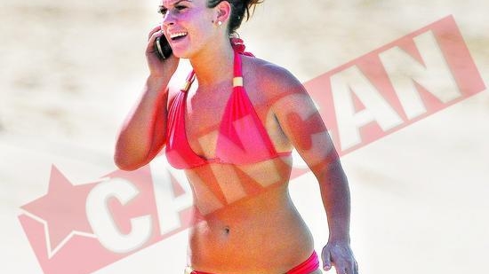 Rooney munceste, nevasta se balaceste