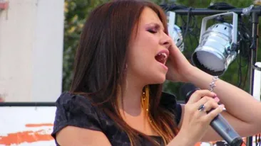 Si-a vazut fetita arsa de vie si de 5 luni nu isi poate reveni! Cum arata acum mama cantaretei pierite in incendiu din Constanta!