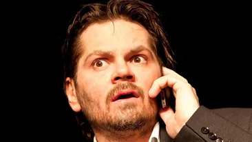 Ce distant este Florin Piersic jr. cu iubita lui! Nicio strangere de mana, nicio atingere, niciun sarut…