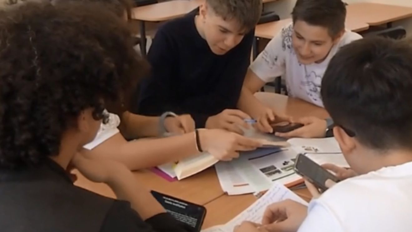 Proiectul inedit care i-a copleșit pe americani. 6 elevi români au luat aurul la un concurs NASA