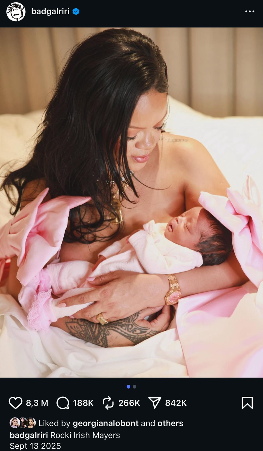 Rihanna a născut o fetiță. sursă - social media. 