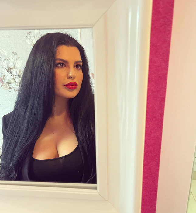 Cum arăta Ioana State până să devină celebră? Suferea de o boală sensibilă. FOTO