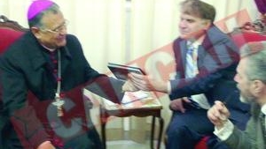 Au inceput negocierile pentru "Biblia Universala"!
