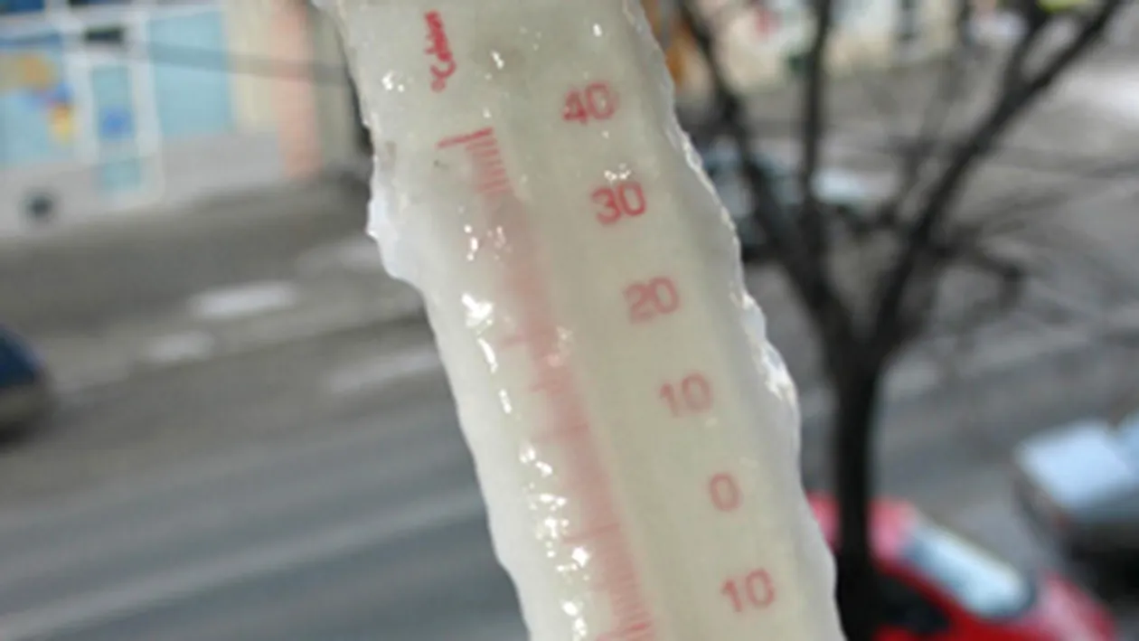 Vara in Bucuresti, iarna la munte! Minus 0,1 grade Celsius la Miercurea Ciuc!