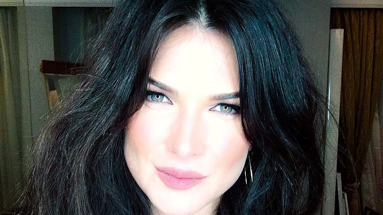 Monica Bârlădeanu, dată pe spate de o vedetă de la noi: ”De departe cea mai frumoasa femeie pe care am vazut-o de aproape!”