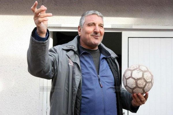 Rică Răducanu, internat la spital! “Durerile sunt crunte!”
