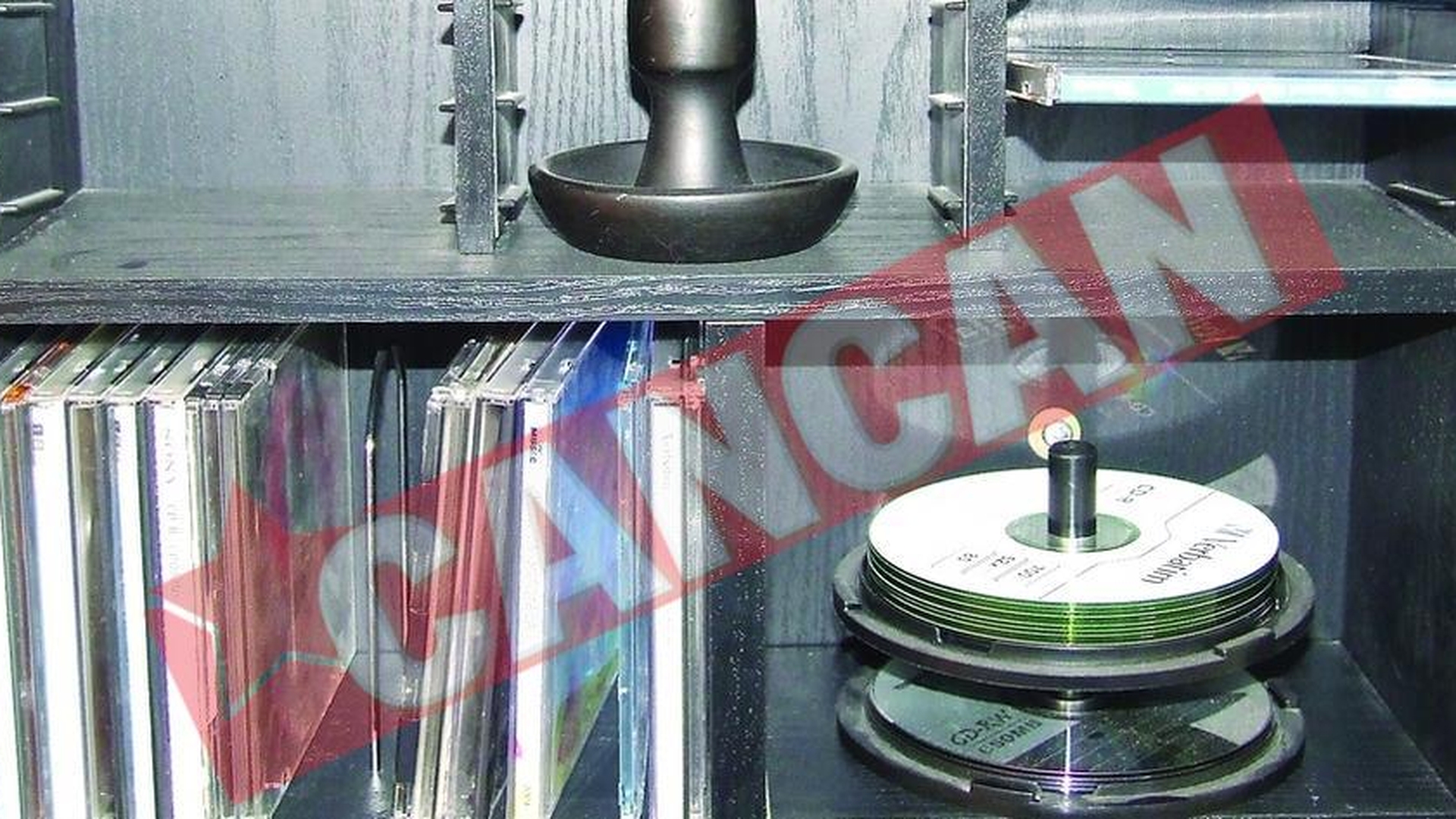 Face suporturi pentru CD-uri din lut