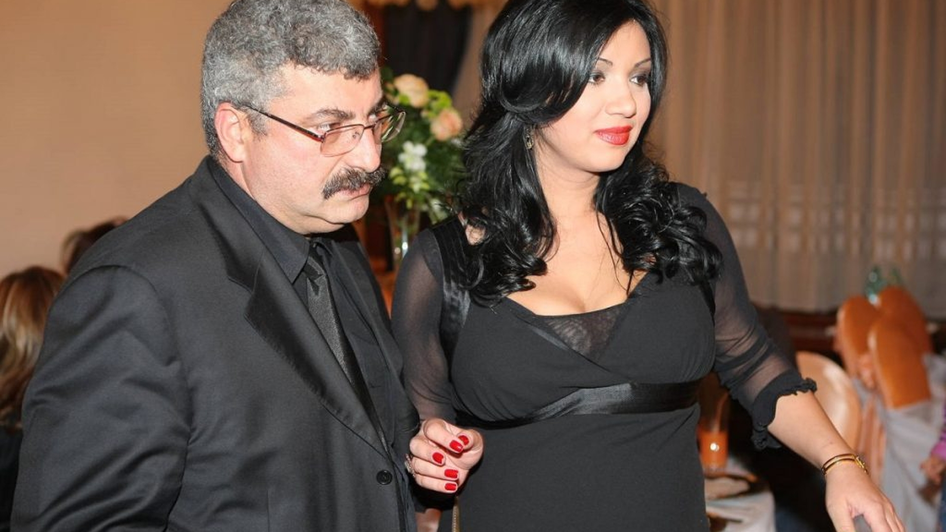 În plin scandal cu Silviu Prigoană, Adriana Bahmuțeanu nu a mai suportat și... Gest disperat făcut de prezentatoarea TV