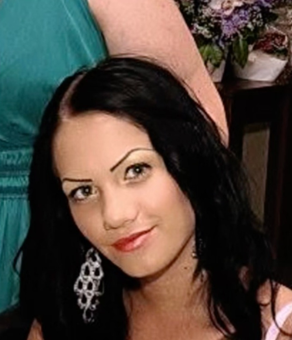 Am aflat cel mai bine păzit secret al Nattashei Black de la Insula iubirii. Imagini rare cu dominatoarea de pe vremea când se intitula Carmen Ionescu și nu avea operații estetice
