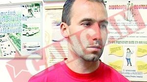 Politist batut de doi arbitri