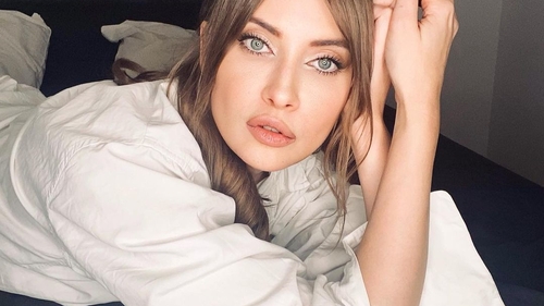 Iulia Albu a ajuns de urgenţă la spital. Ce i s-a întâmplat criticului vestimentar
