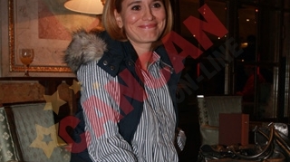 Andreea Esca: "Nu sunt innebunita dupa shopping asa ca nu m-a afectat criza financiara"
