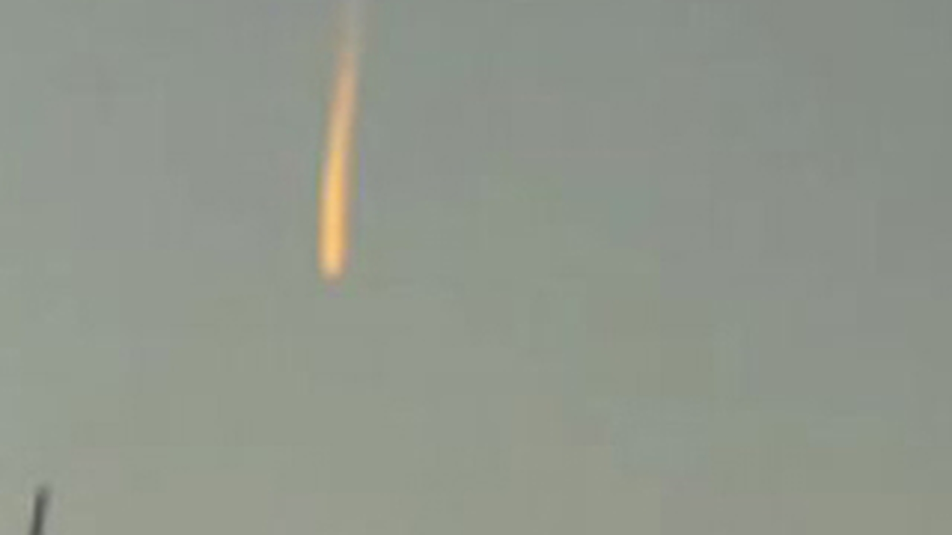 VIDEO Sfarsitul lumii se apropie! Un asteroid a cazut intr-un cartier din Capitala!