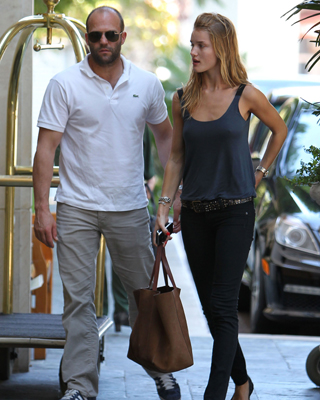 JASON STATHAM şi ROSIE HUNTINGTON-WHITELEY au devenit părinţi!