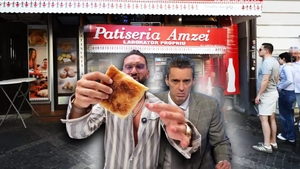 Dorian Popa, luat peste picior de Mircea Badea. Ce a spus prezentatorul după ce influencerul a mâncat merdenele