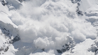 Risc de avalansa de gradul patru in Fagaras si Bucegi