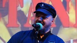 Câţi euro lua Victor Socaciu pentru un concert? Din ce făcea bani cântăreţul